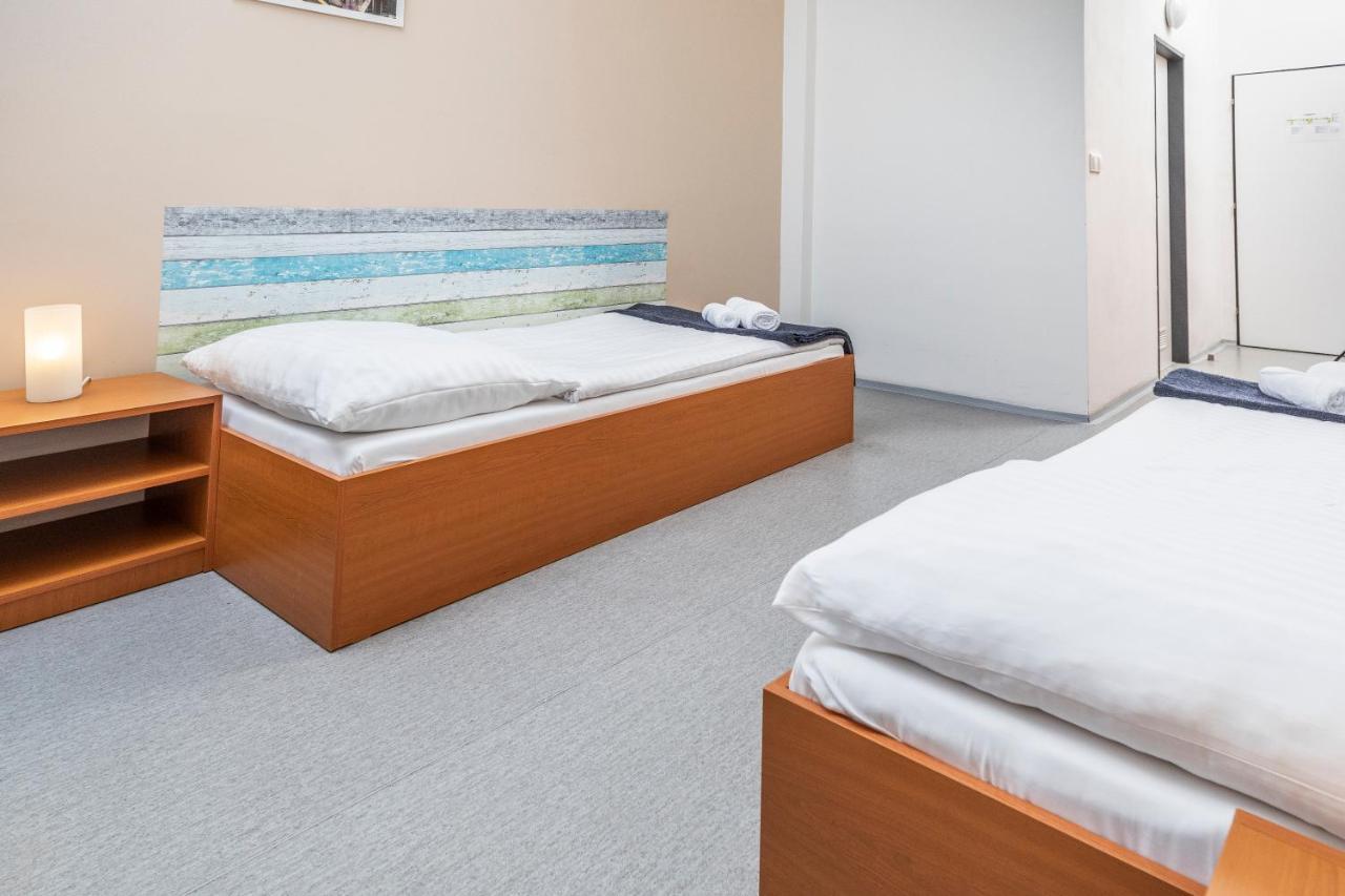 Hotel Vp1 オストラヴァ エクステリア 写真