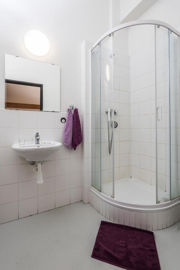 Hotel Vp1 オストラヴァ エクステリア 写真